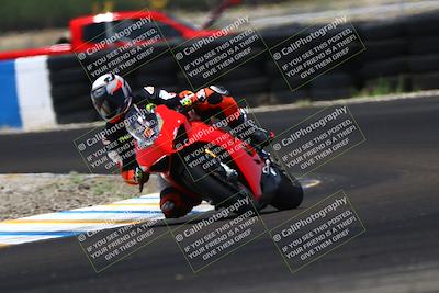 media/Jun-07-2025-TrackDaz (Sat) [[4413525952]]/A Group/1pm (Turn 1)/